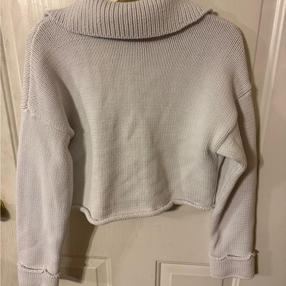 Show Me Your MuMu Light Gray Cropped Sweater - Picture 4 of 5